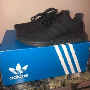 Adidas Triple Black Swift Run